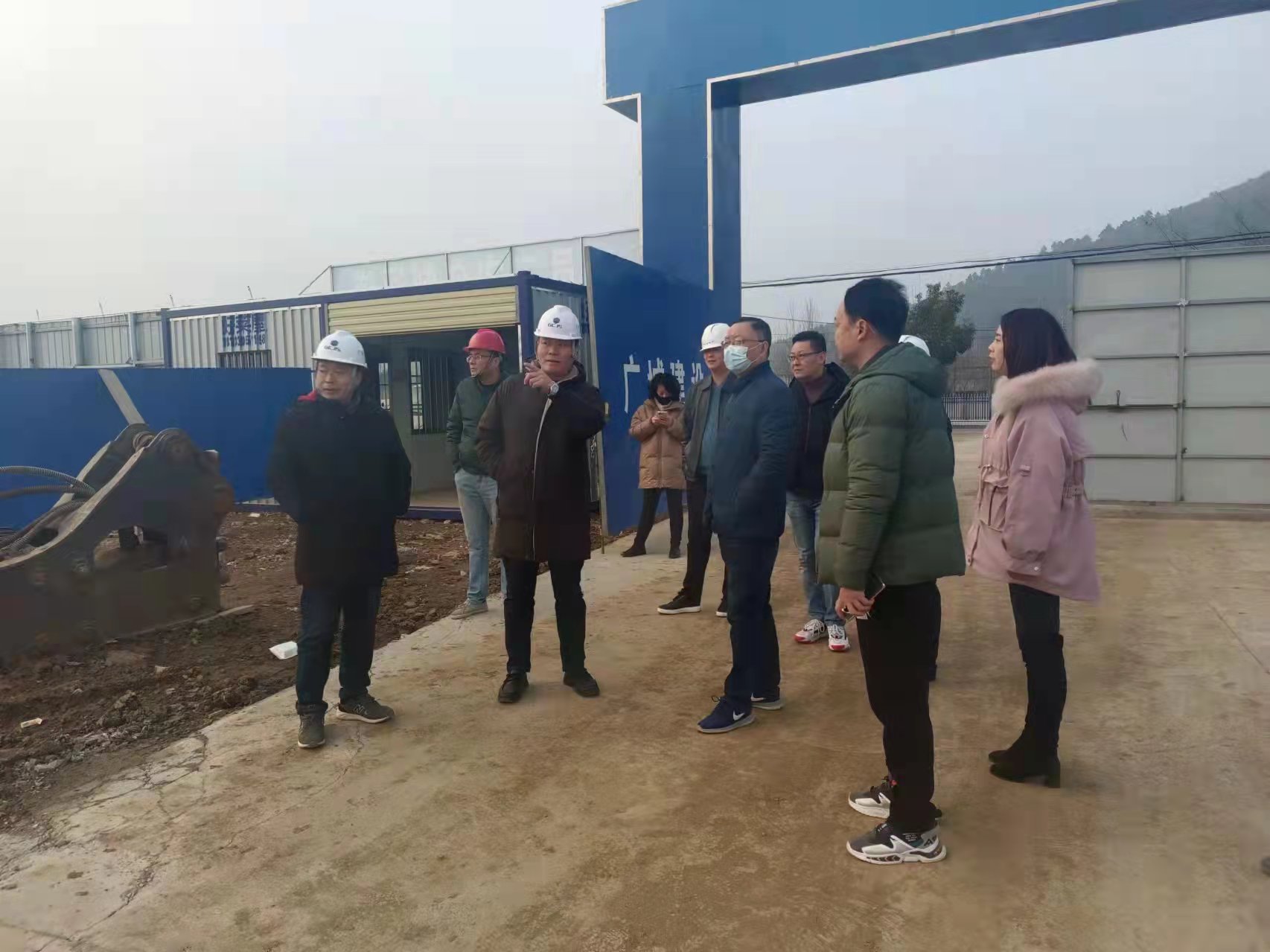 安慶市住建局總工潘江勝前往經(jīng)工·宜秀印項(xiàng)目督查指導(dǎo)工作